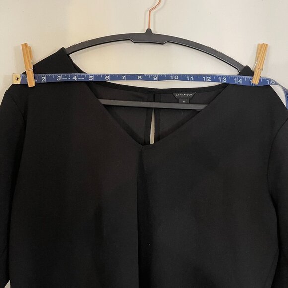 Ann Taylor M Black V‑Neck Boxy Shirt Dress – Modern Tailored Fit - Picture 6 of 10